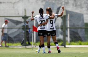Jaqueline e Jhennifer na goleada do Corinthians sobre o Cear, pelo Brasileiro Feminino