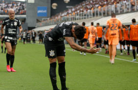 Yuri Alberto durante comemorao do seu gol