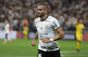 Renato Augusto durante vitria do Corinthians