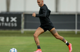 Fbio Santos em treino do Corinthians nesta quarta-feira