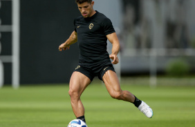 Rafael Ramos em treino do Corinthians nesta quarta-feira