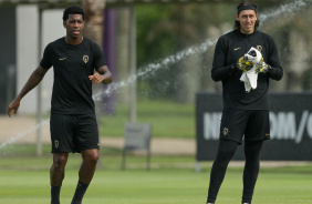 Gil e Cssio durante jogo-treino entre Corinthians e Coritiba