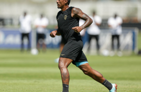 Paulinho durante jogo-treino entre Corinthians e Coritiba