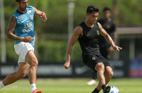 Roni durante jogo-treino entre Corinthians e Coritiba
