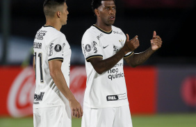 Gil e Balbuena dupla de zaga da partida da estreia da Libertadores