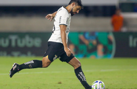 Bruno Mndez durante jogo do Corinthians contra o Remo