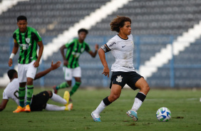 Biro em ao no jogo do Corinthians contra o Amrica-MG, pelo Brasileiro Sub-20