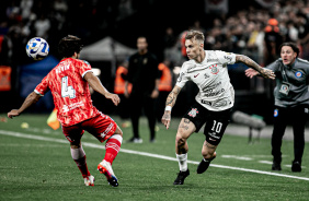 Rger Guedes jogando pela Libertadores