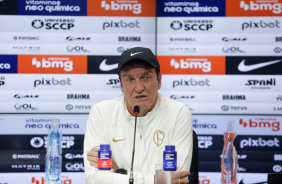 Cuca durante coletiva nesta sexta-feira