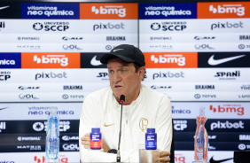 Cuca durante coletiva nesta sexta-feira