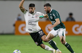 Bruno Méndez na partida contra o Goiás