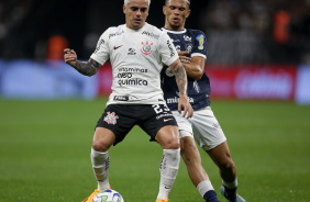 Fagner durante confronto do Corinthians com o Remo