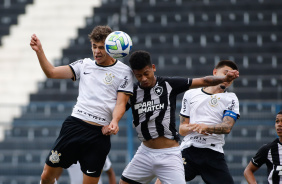 Gabriel Moscardo brigando pela bola