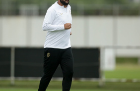 Danilo durante treino no CT Joaquim Grava