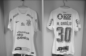 Uniforme do Corinthians e de Matheus Arajo antes do Drbi vlido pelo Brasileiro