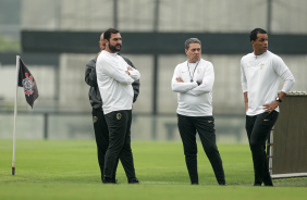 Vanderlei Luxemburgo, Danilo e Fernando Lázaro durante treino do Corinthians