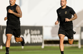 Matheus Bidu e Maycon no treino do Corinthians