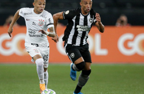 Adson durante partida do Corinthians com o Botafogo, pelo Brasileiro 2023