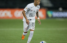 Adson em ao na partida do Corinthians com o Botafogo, pelo Brasileiro 2023