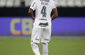 Gil durante partida do Corinthians com o Botafogo, pelo Brasileiro 2023
