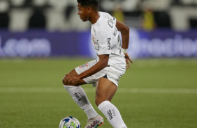 Wesley em ao na partida do Corinthians com o Botafogo, pelo Brasileiro 2023