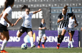 Luana durante clssico entre Corinthians e Santos, pelo Brasileiro Feminino