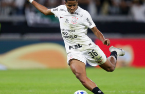 Wesley em ação durante Corinthians e Atlético-MG, pela Copa do Brasil