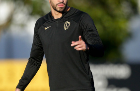 Renato Augusto em ao durante o treino