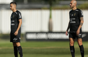 Fbio Santos e Matheus Arajo no treino