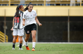 Duda Sampaio comemorando gol contra o Atltico-MG, pelo Brasileiro