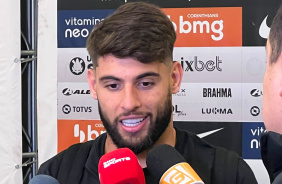 Yuri Alberto fala com jornalistas aps vitria contra o Fluminense