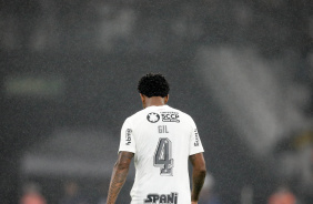 Gil durante a vitria do Corinthians