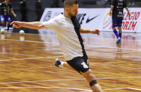 Deives treina finalizao antes de jogo do Corinthians contra o Braslia pela Copa do Brasil