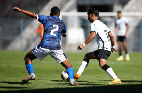 Guilherme Henrique em jogo do Corinthians contra o Santo Andr pelo Paulista sub-17