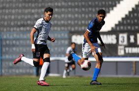 Roberto em jogo do Corinthians contra o Santo Andr pelo Paulista sub-17