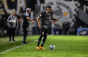 Adson em ao contra o Santos na Vila Belmiro