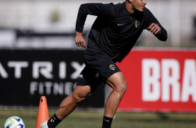 Murillo durante treinamento do Corinthians nesta tera-feira