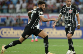 Renato Augusto e Yuri Alberto no jogo contra o Bahia na Fonte Nova, pelo Brasileiro