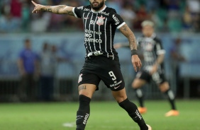 Yuri Alberto gesticulando durante jogo contra o Bahia na Fonte Nova