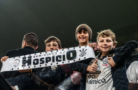 Torcedores do Corinthians na Neo Qumica Arena pela Copa do Brasil