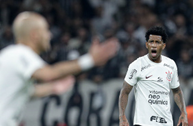 Gil no jogo de ida vlido pela semifinal da Copa do Brasil, na Neo Qumica Arena