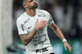 Renato Augusto em ao na semifinal da Copa do Brasil