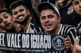 Torcida do Corinthians no jogo contra o So Paulo na Neo Qumica Arena
