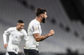 Felicidade do camisa 9 do Timo aps voltar a marcar na Neo Qumica Arena contra o Vasco