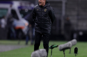 Luxemburgo comandando o Corinthians na Neo Qumica Arena