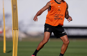 Lucas Verssimo em mais um treino do Corinthians
