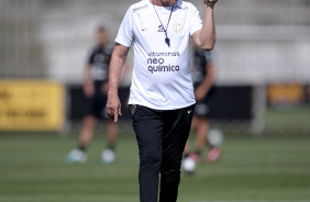 Luxemburgo comandando o treino nesta sexta-feira