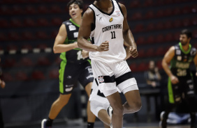 Daniel Moreira durante jogo contra o Bauru