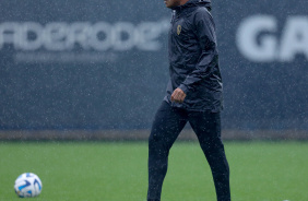Wesley durante treino do Corinthians no CT do Grmio