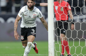 Yuri Alberto na comemorao do seu gol marcado